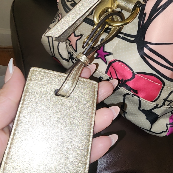 Coach Kyra Poppy Graffity - Picture 3 of 9